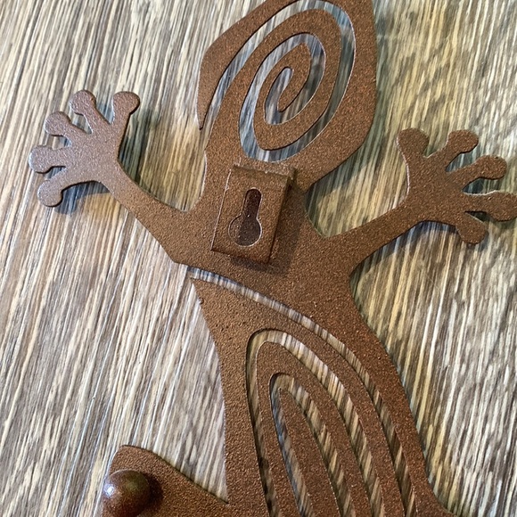 Set of two metal wall hanging lizards - Picture 7 of 7